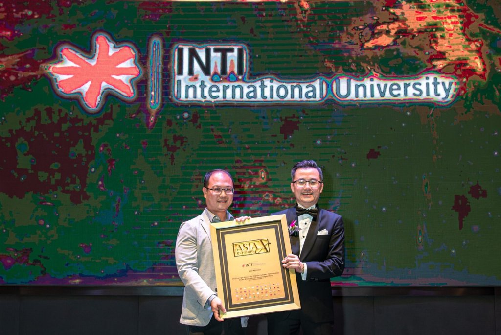 英迪国际大学荣获亚洲纪录认证 —— 荣膺"2025年亚洲私立大学海外大学学位衔接合作项目数量最多"殊荣