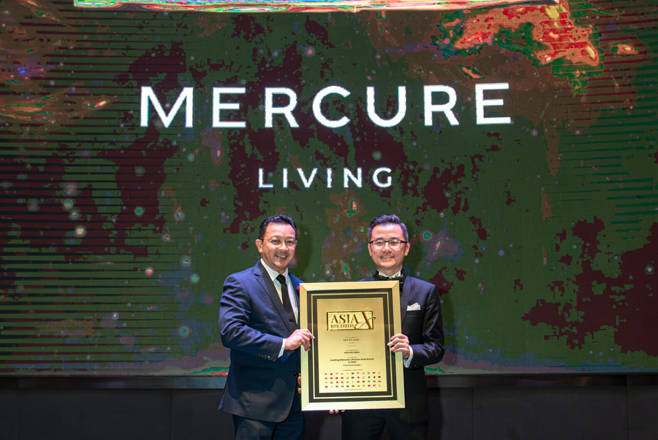 美居酒店（Mercure）荣获亚洲纪录认证 —— 荣膺"2025年领先中端生活方式酒店品牌"殊荣